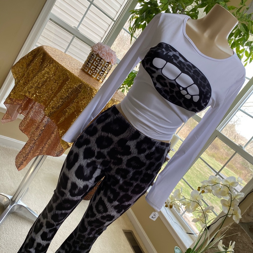 Leopard grey bell bottom set